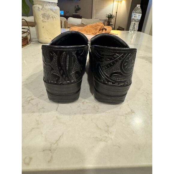 Dansko Black Leather Professional Clogs Size 39 (US 9) – Comfort Work Shoes - Picture 2 of 6